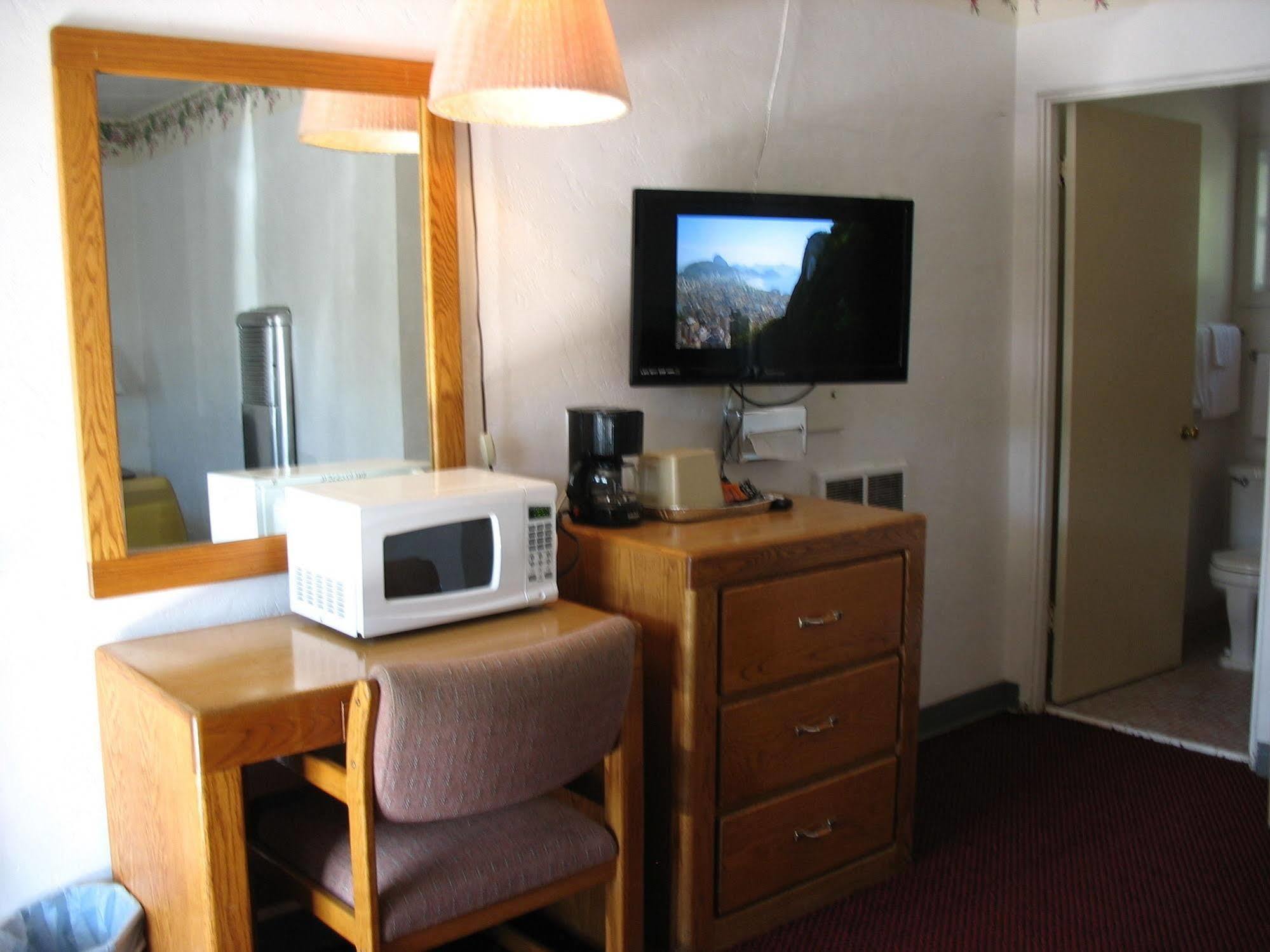 Travel Inn Roseburg Exterior foto